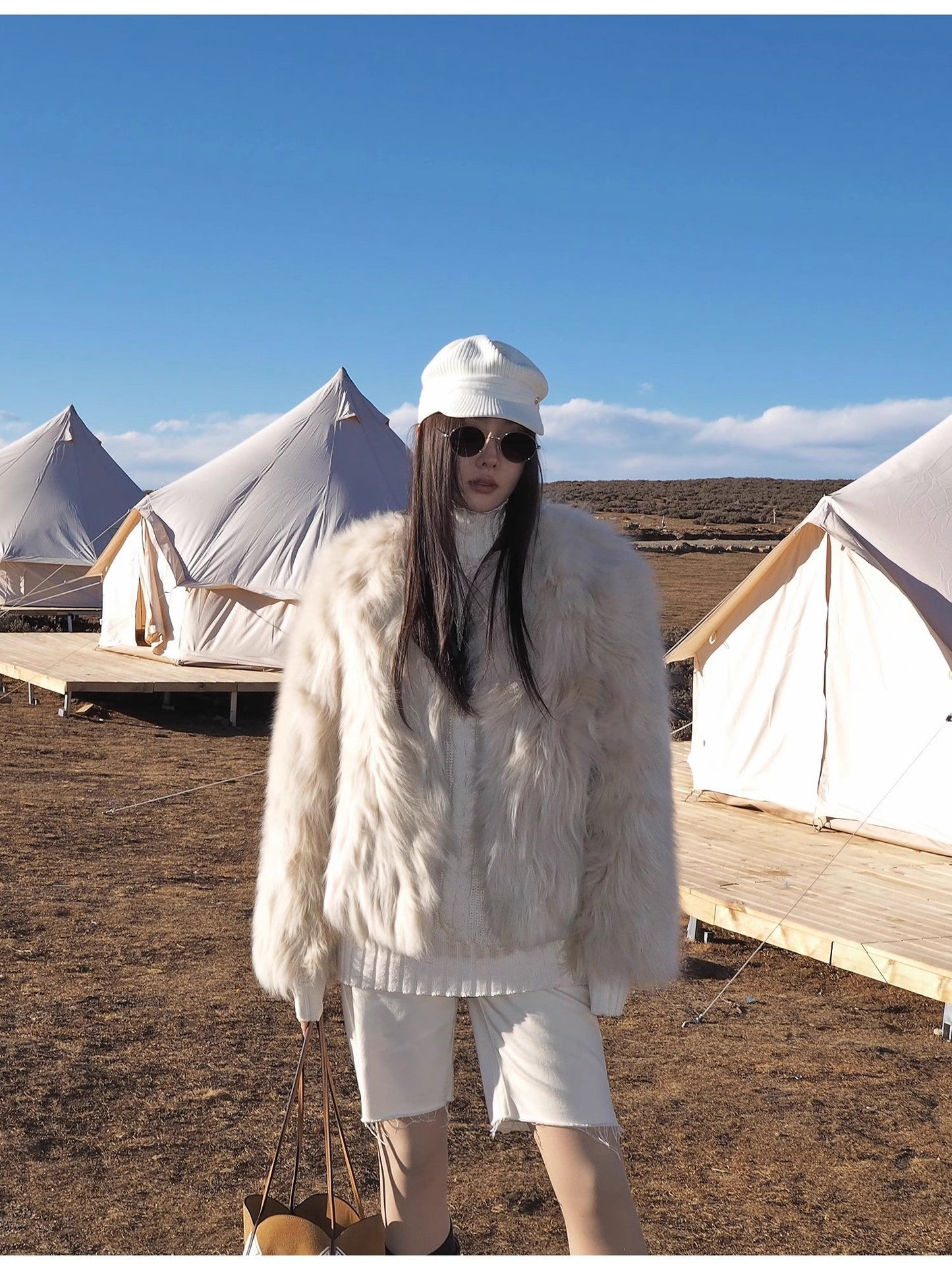 Reed Flower Finnish Fox Fur Coat - Italiqo